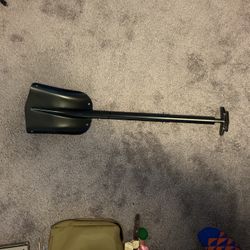 Compact-able Snow Shovel 