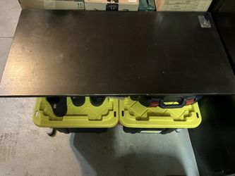 Desk/table 