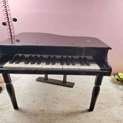 Yamaha Piano - Exceptional Music Quality and Build for Piano Fans what me