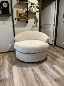 Swivel Chair