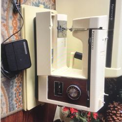 𝕂𝕖𝕟𝕞𝕠𝕣𝕖