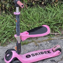 Skidee kick  pink scooter