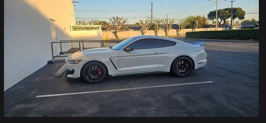 2017 shelby. g t. 350.