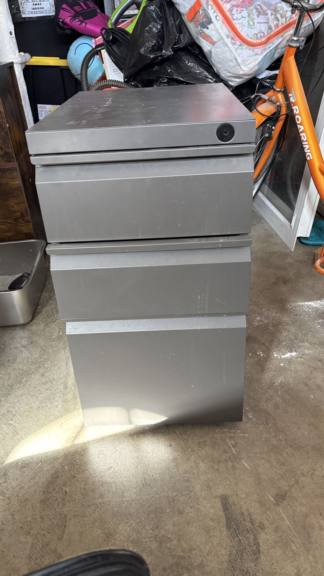 FREE File Cabinet 3 Drawers 