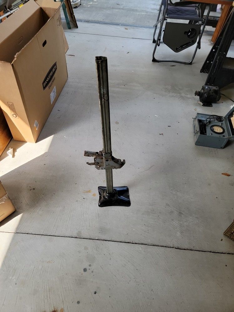 Vintage Bumper Jack