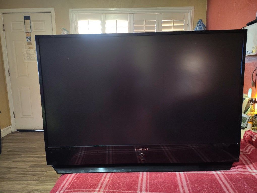 Samsung T.V, Black,46 inch DLP Digital Light Processing H.D.T.V