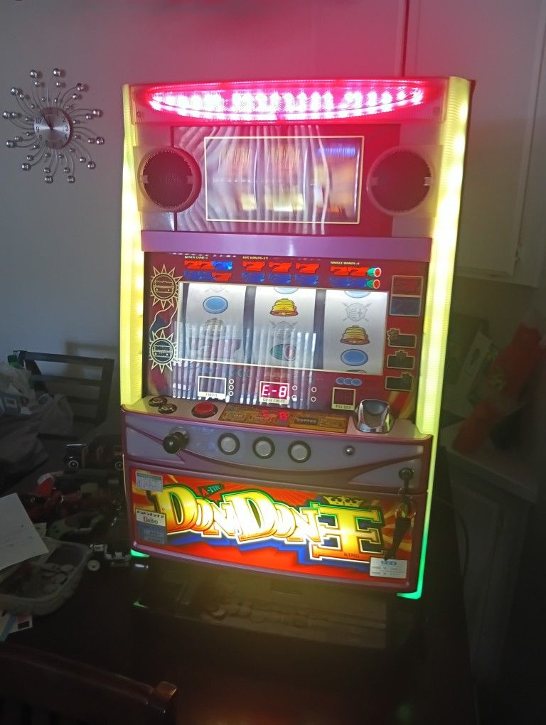 I Have My Slot Machine It's A Nice One Yes It Works