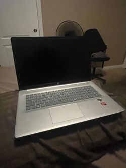 HP Laptop 17-Cp2199nr