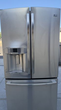 REFRIGERATOR GE COUNTER DEEP 