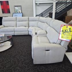 Power Reclining Sectional 