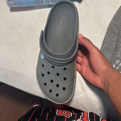 Men Crocs Gray Size 10