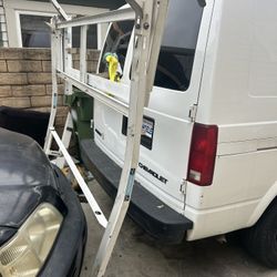 Adrián Steel Cargo Ladder Rack ……Van Is Not Included