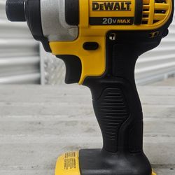 Dewalt ATOMIC 1/4" impact driver