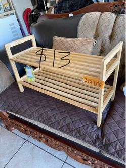 Excellent Condition wood shoes rack