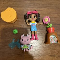 Gabby’s Dollhouse – Flower-rific Garden Set 