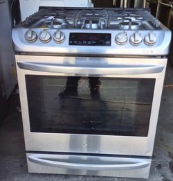 LG Gas Stove W/ Convention Oven