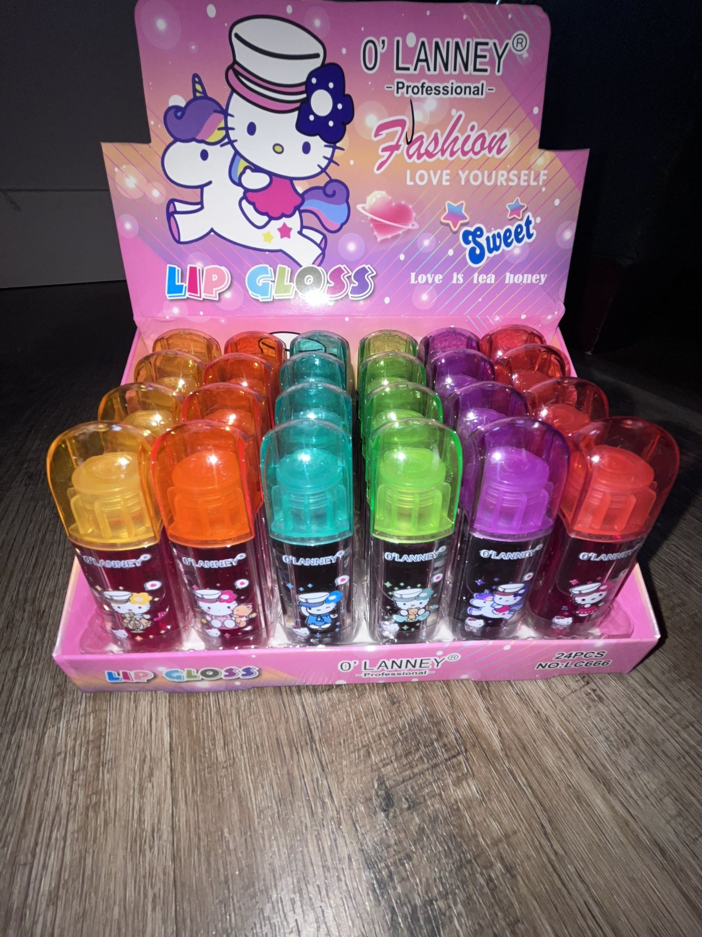 Hello Kitty Lip Gloss 💄✨🩷💚🩵💛💜❤️