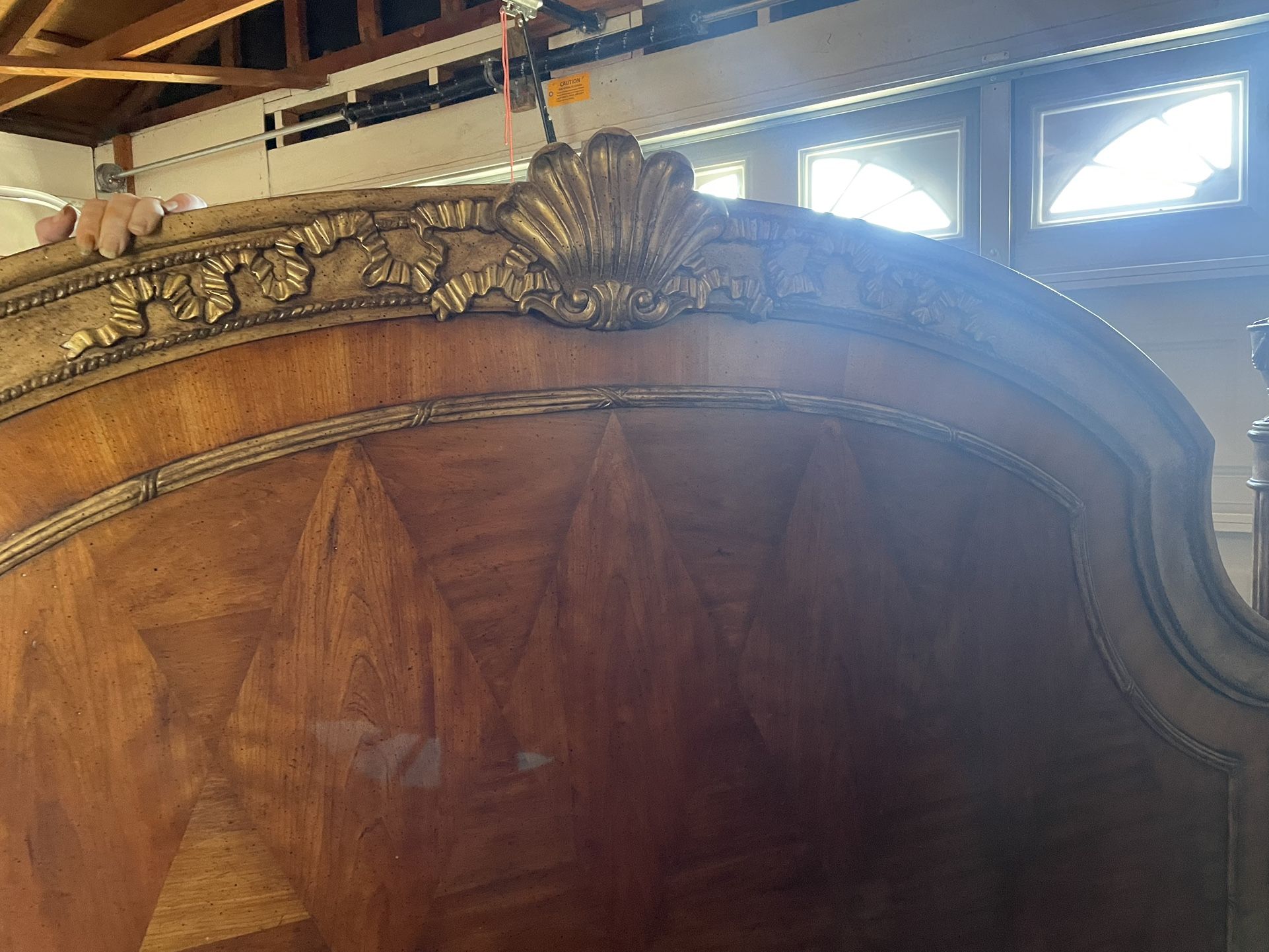 Classy Antique Look King Size Headboard Footboard Frame And Two End