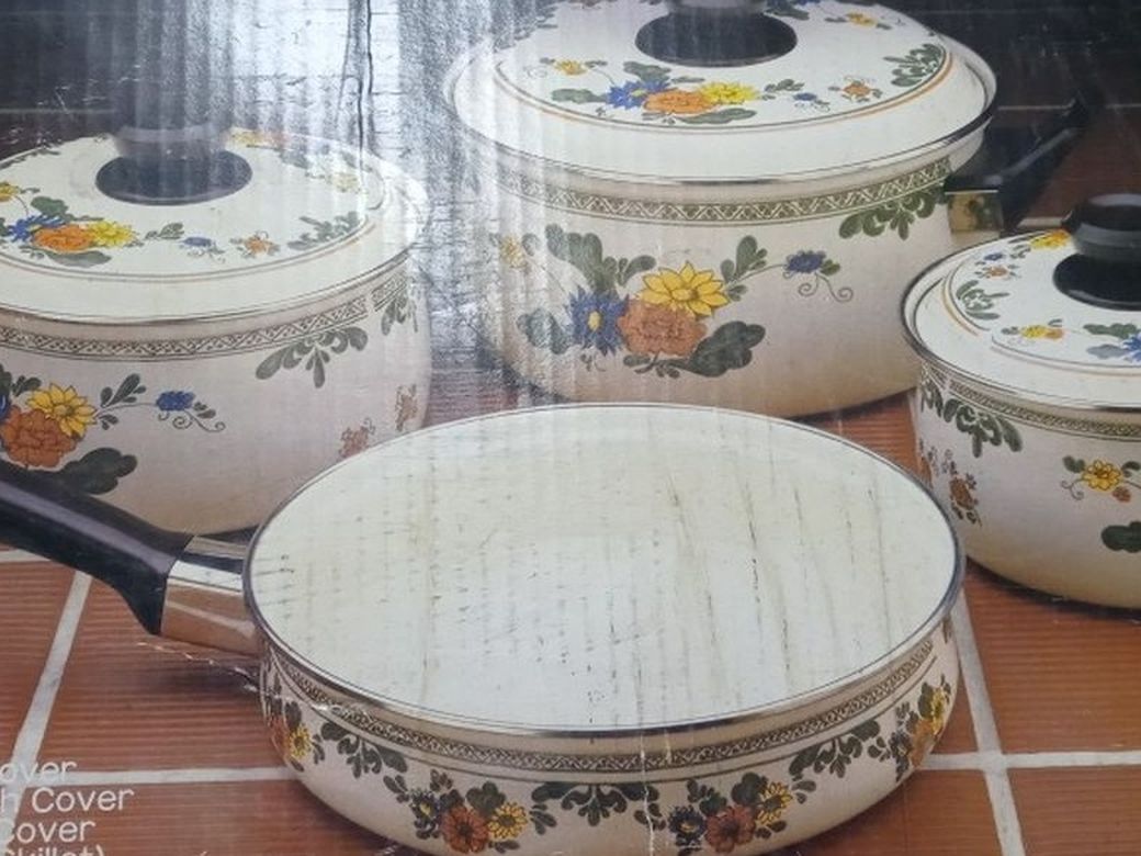 Porcelain-Cookware Set