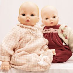 Rare Porcelain 18” Madame Alexander Victoria Doll 2-Pice lot