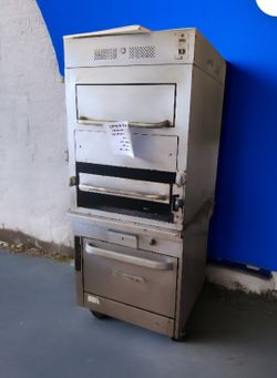 Southbend Infrared Upright Broiler with Convection Oven Restaurant