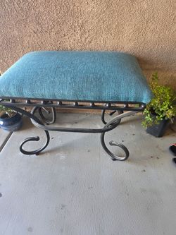 Vanity chair