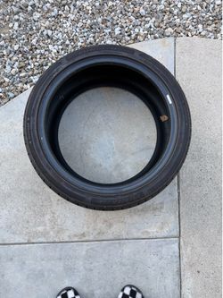 Tire for sale size 235/40/r18