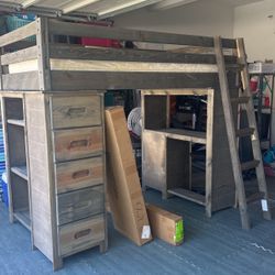 Bunkbed And Loft Bed With Desk And Dresser