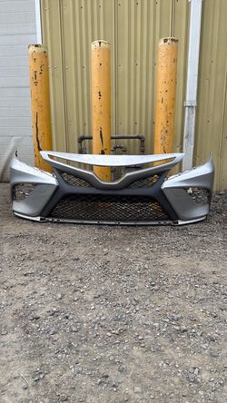 Toyota Camry Front Bumper Assembly Silver