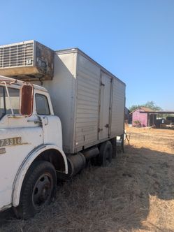 Box Truck Ford