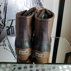 Spery boots size 9.5 