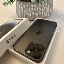 iPhone 14 Pro Max 128gb UNLOCKED + GENUINE CHARGER FIRM