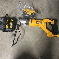 DeWalt double cuts