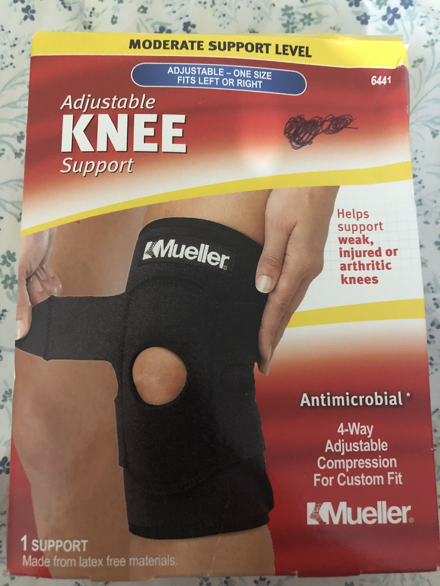 Mueller Sport Care Adjustable Knee Support One Size 