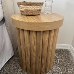 Fluted Side Table Natural Color 