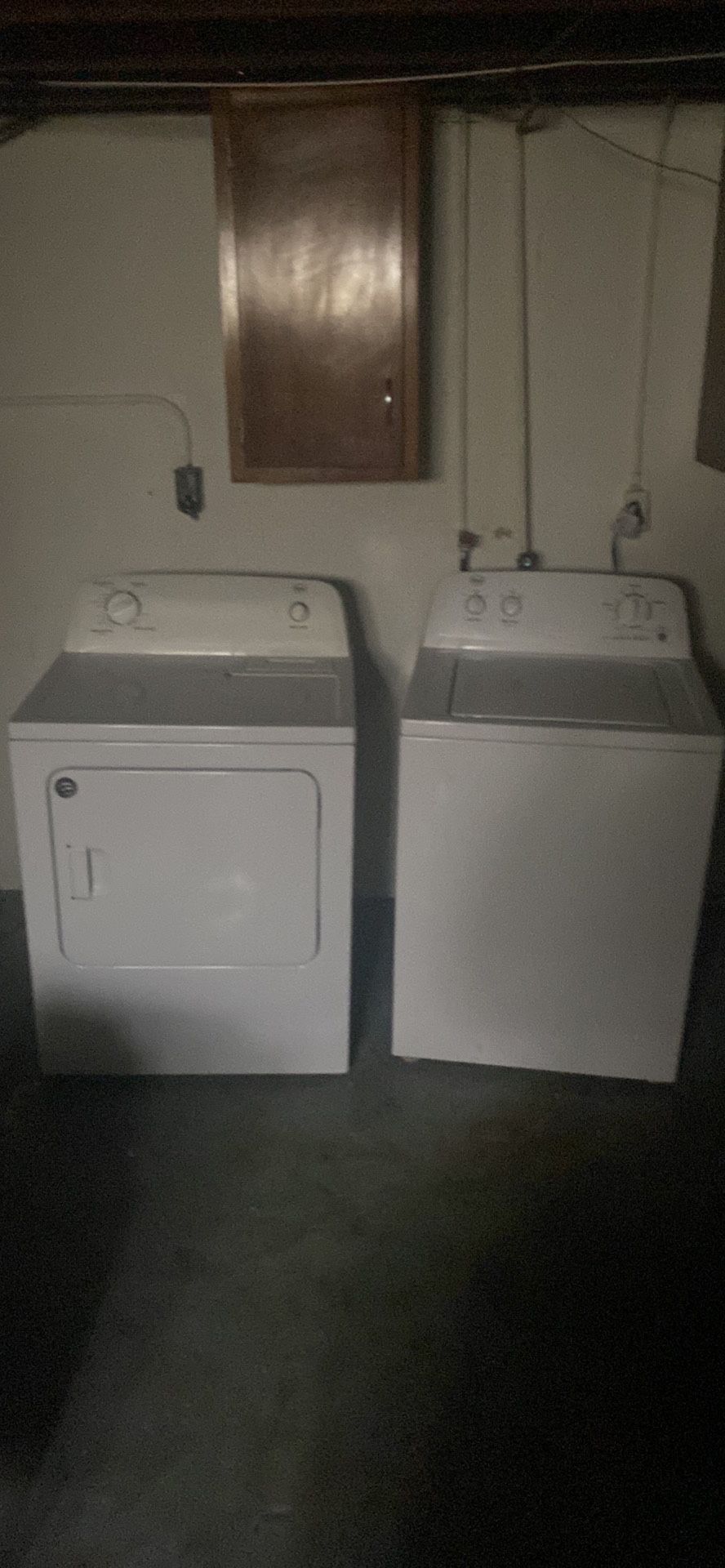 Washer And Dryer Set 350.00