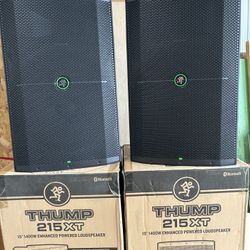 Two Way 15” 1400 Watt Powered Speaker Pair