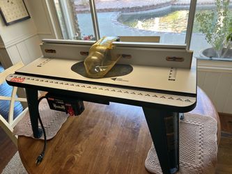 Ryobi Benchtop Router Table. Excellent condition.