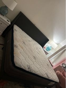 Free King Size bed set with Mattress