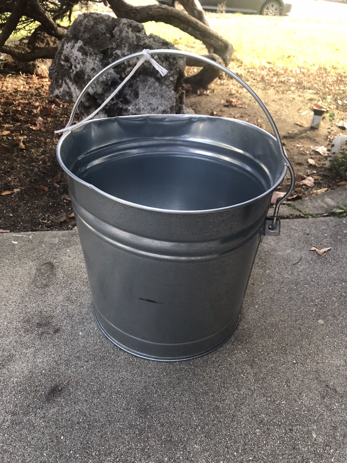 Behrens Metalware Galvanized 6 Gallon Multi use Metal Steel Can New but Dented