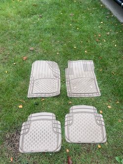 Universal floor mats