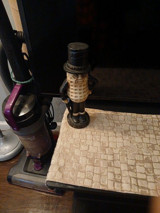 Cast Iron Mr. Peanut Bank