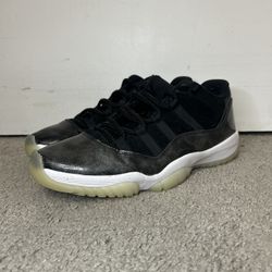 WORN JORDAN 11 LOW BARONS SIZE 12.5