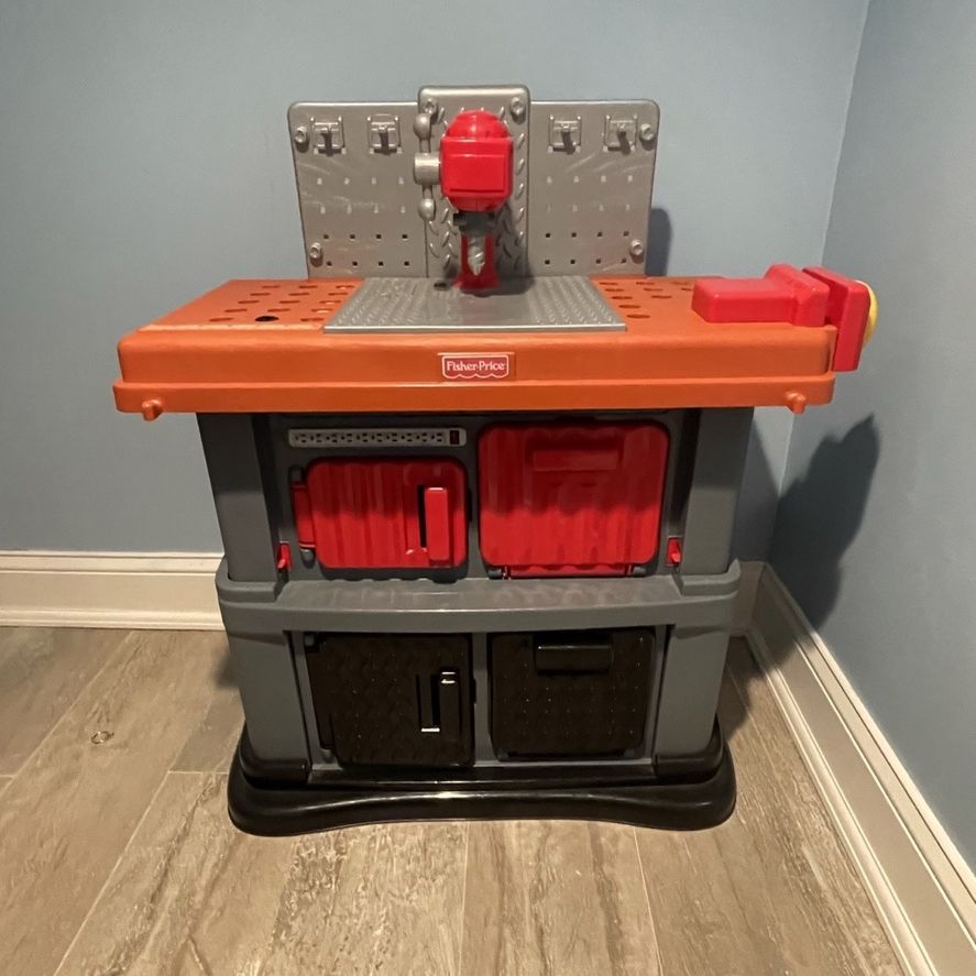 Fisher Price Grow With Me Tool Bench for Sale in Green Brook