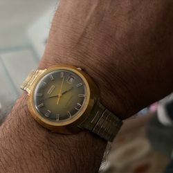 Benrus Electric Watch Vintage 1200 Dollars Needs Battery