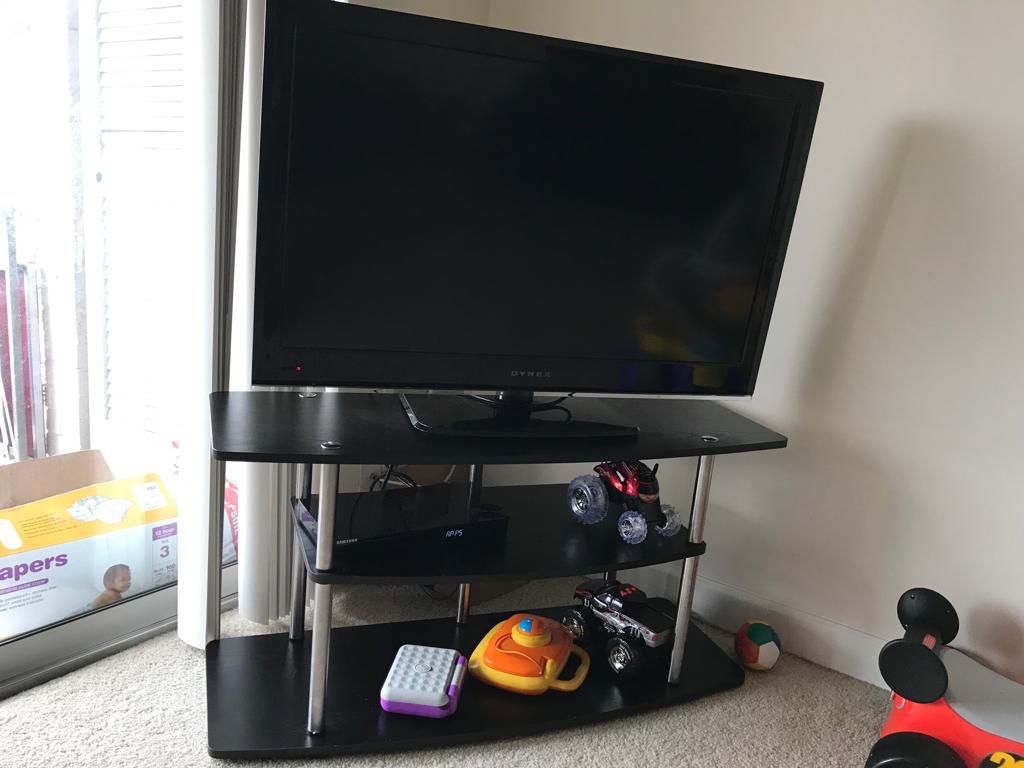 Dynex TV 40 inch with stand
