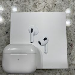 AirPods Series 3 