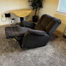 Power lift recliner Chair