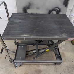Pittsburgh 500 lbs. Capacity Hydraulic Table Cart
