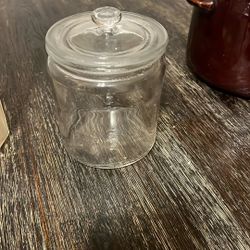Vintage Jar Little W/lid